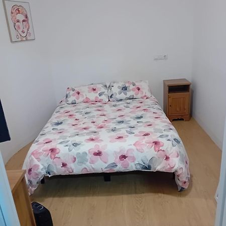 Appartamento Alquilo Mini Departamento Sant Boi de Llobregat Esterno foto